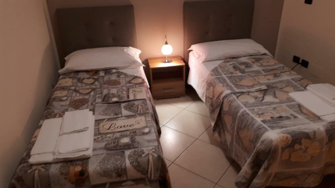 Casa Vacanza "La Chiazza Di Grutti" Grotte  Экстерьер фото